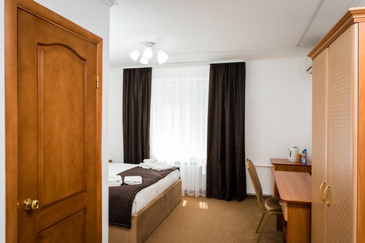 Hotel Кұрмет Uralsk Zewnętrze zdjęcie