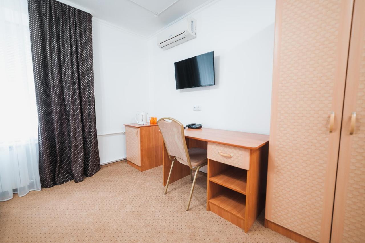 Hotel Кұрмет Uralsk Zewnętrze zdjęcie